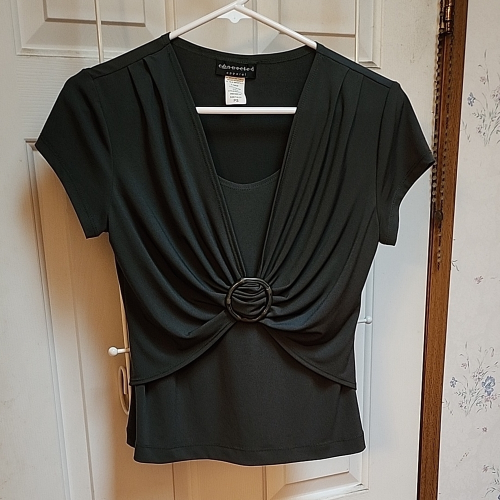 Connected Apparel Green Ruched Tie Front Cap Sleeve Blouse